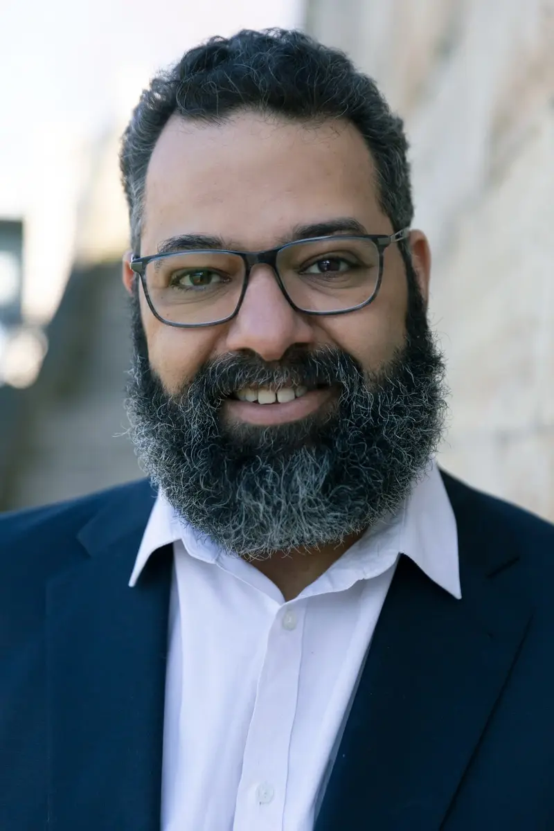 Mehdi Guiraud, journaliste de données et auteur